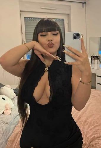 Olivia OnlyFans jung 1